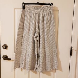 Mustard Seed Size Med. Striped Wide-Leg Pants